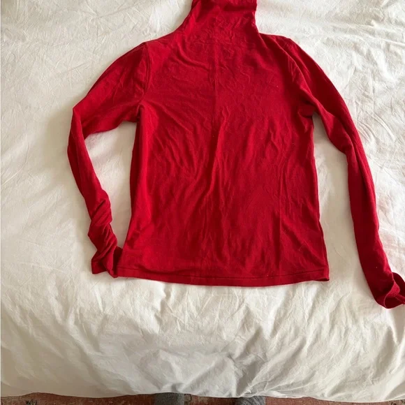 GAP Red featherweight Turtleneck small - Picture 3 of 5